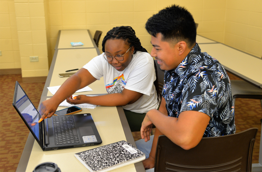 First-Year Seminar at College of Coastal Georgia