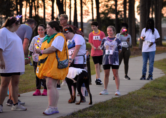 College of Coastal Georgia Alumni Glow Run