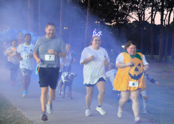 College of Coastal Georgia Alumni Glow Run